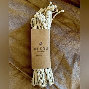 Plant Hanger by Altru